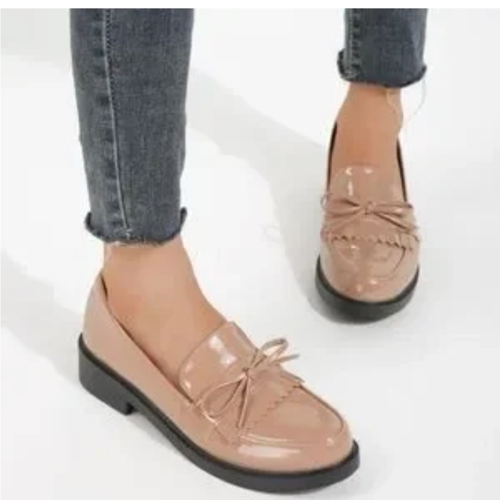 Tan Patent minimalist Loafers for Women
